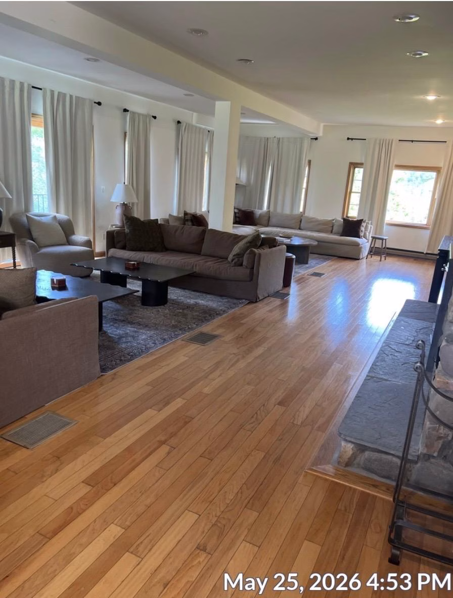 Commercial deep cleaning of the main lobby floors